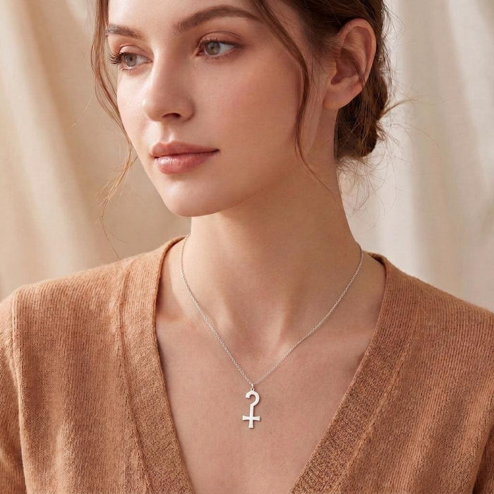 Three-quarter model view of the Anubis Necklace at the collarbone