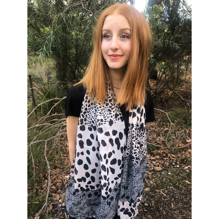 Scarves Australia Apparel & Accessories Short Scarf Animal Print - Beige Taupe Grey